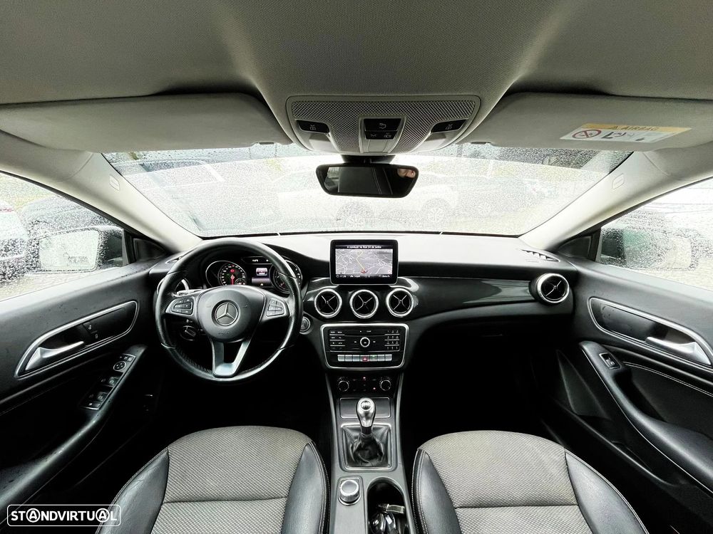 Mercedes-Benz CLA 180 d Urban - 15