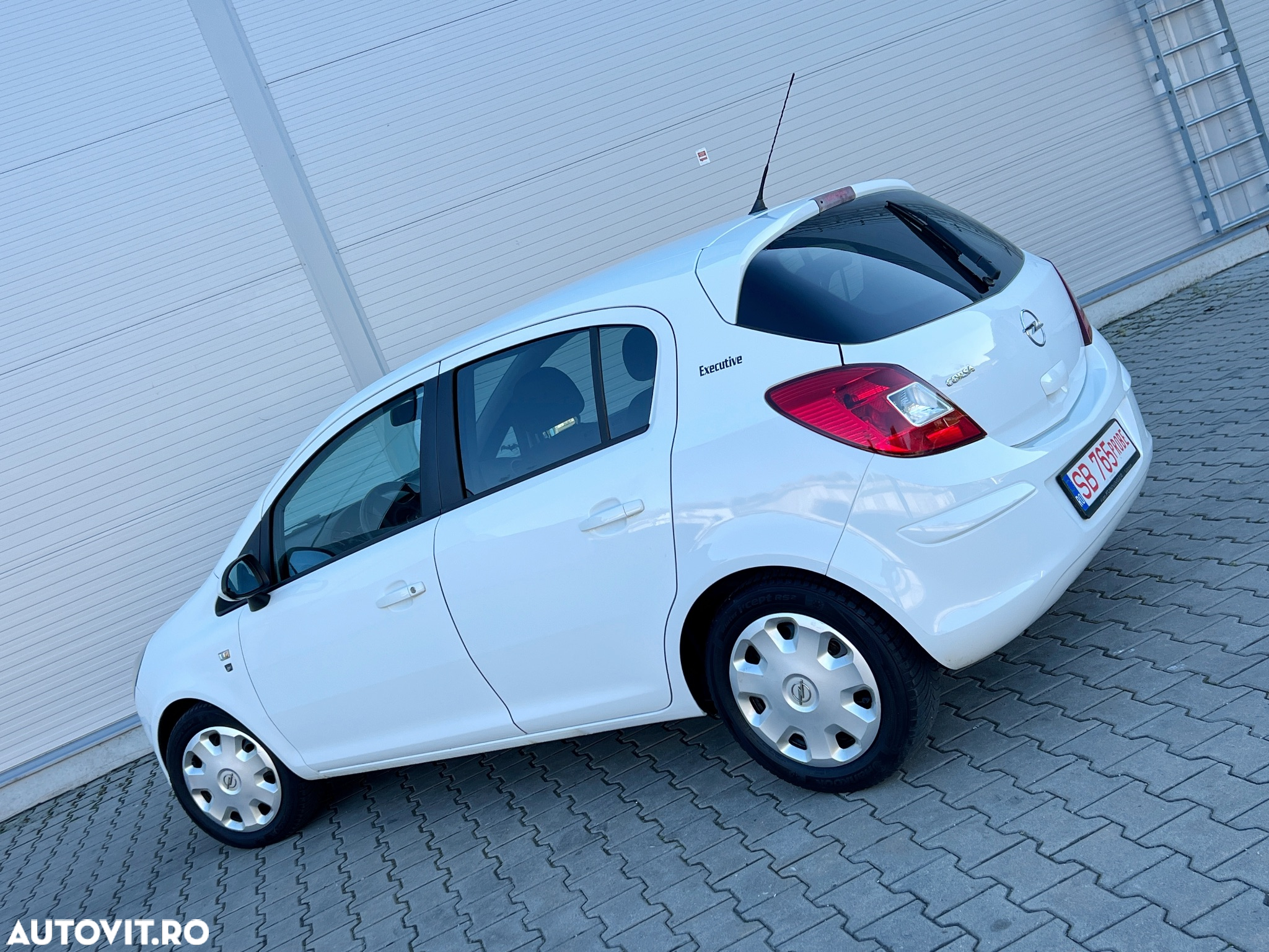 Opel Corsa 1.2 16V EcoFLEX Edition 111 Jahre - 6