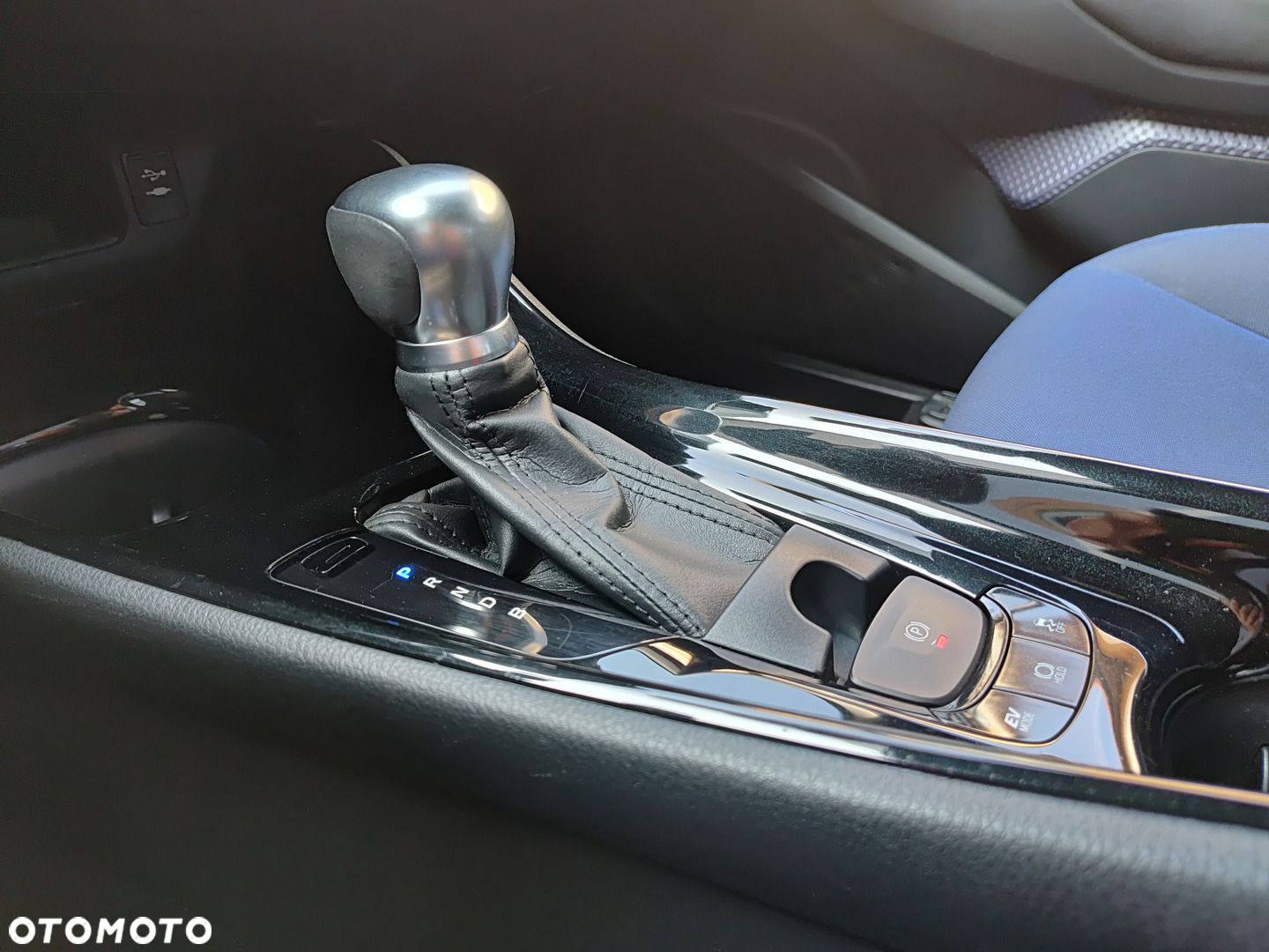 Toyota C-HR - 19