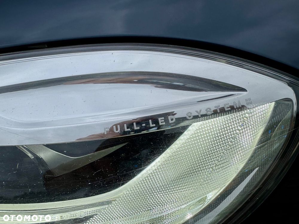 Volvo V40 D3 Momentum - 36