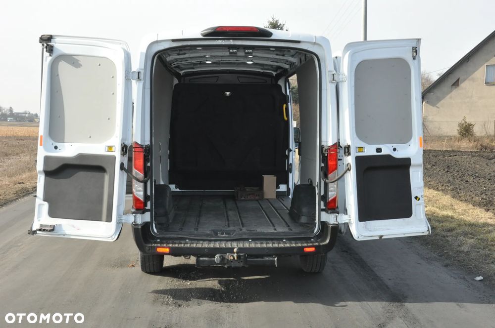 Ford Transit - 22