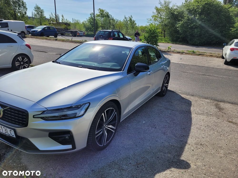 Volvo S60 B4 B R-Design - 2