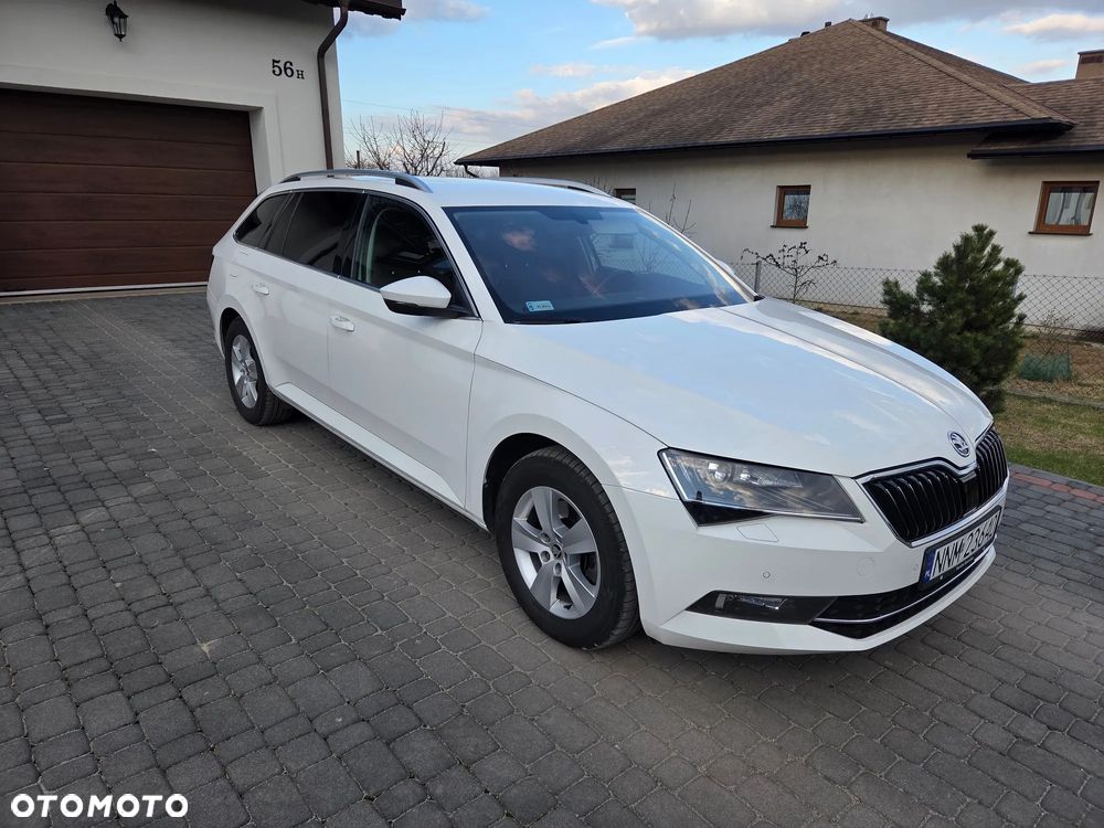 Skoda Superb 2.0 TDI Ambition DSG7 - 2
