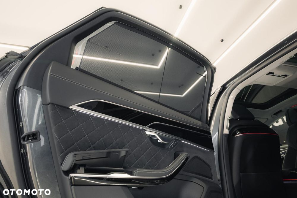 Audi S8 - 37