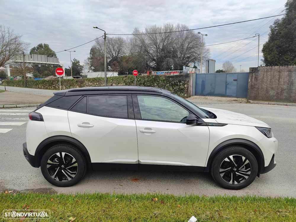 Peugeot e-2008 50 kWh GT - 3