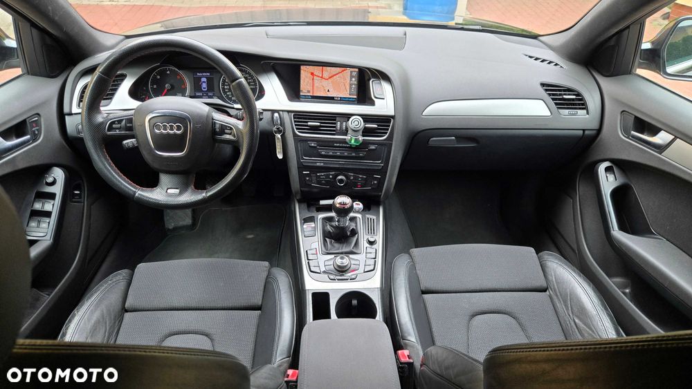 Audi A4 Limousine - 7