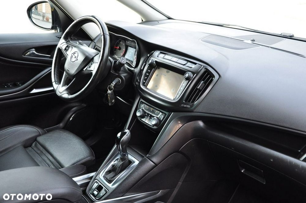 Opel Zafira - 31