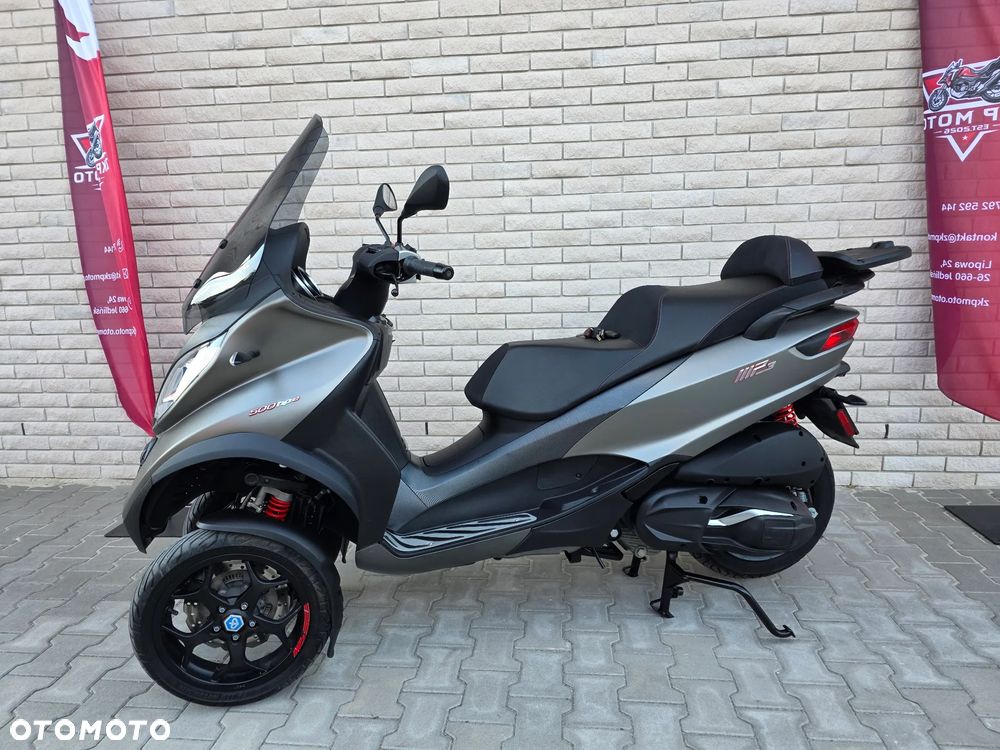 Piaggio MP-3 - 3