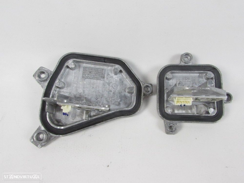 Conjunto de módulos Led Farol Direito Seminovo/ Original BMW X1 (F48) 6311742879... - 2