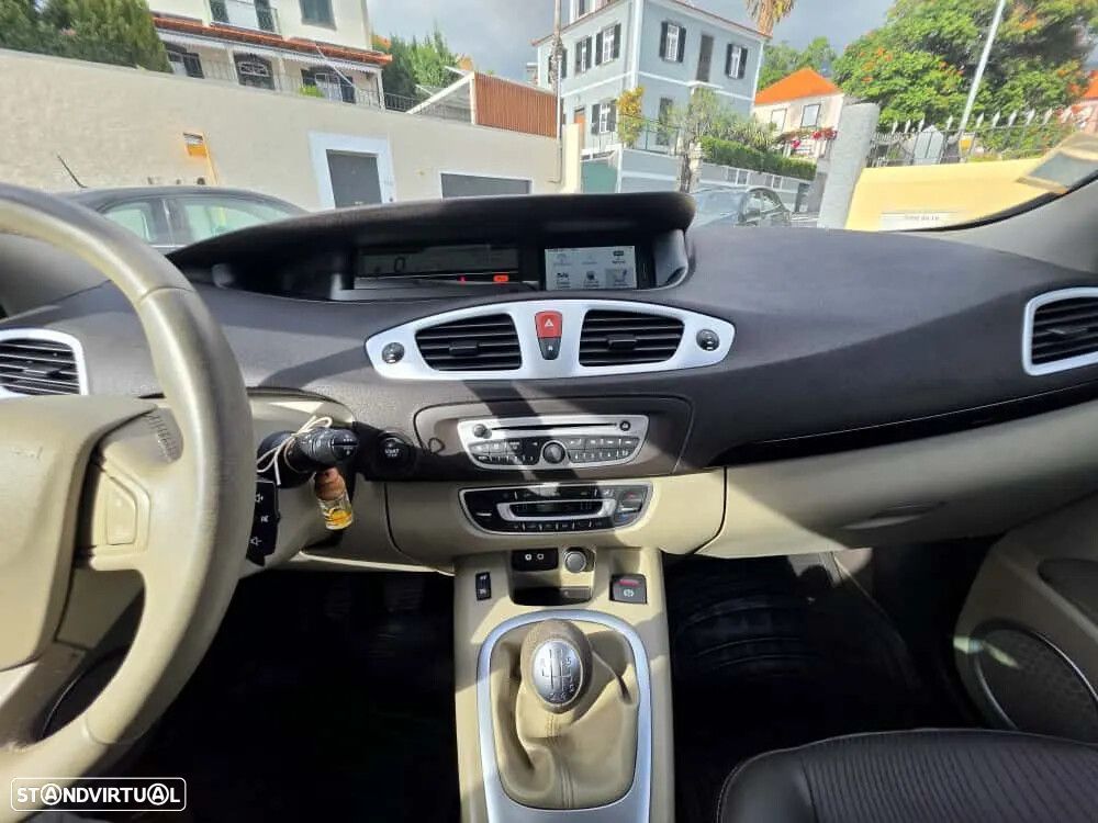 Renault Grand Scénic 1.5 dCi Dynamique S SS - 9