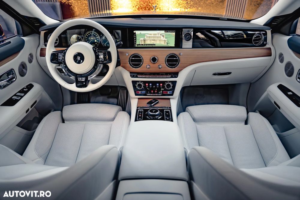 Rolls-Royce Ghost - 11