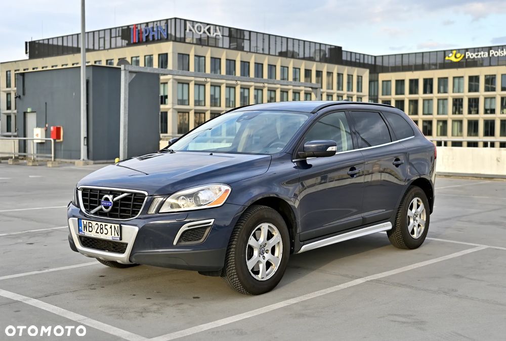 Volvo XC 60 D4 Momentum - 4