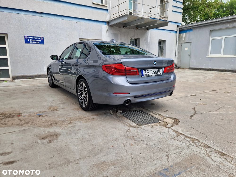 BMW Seria 5 520d xDrive MHEV Sport Line sport - 29