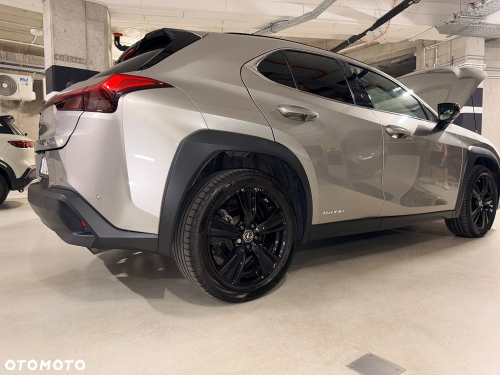 Lexus UX - 17