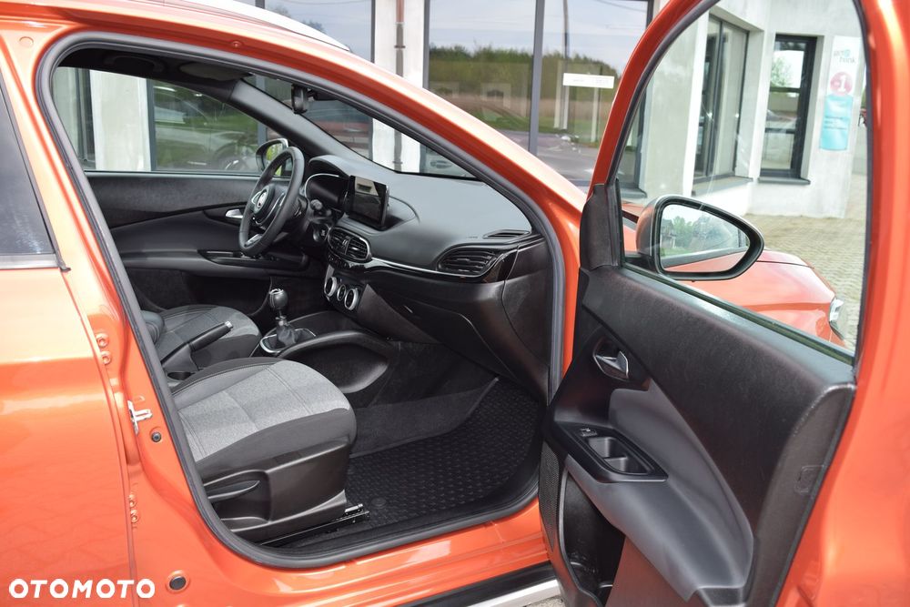 Fiat Tipo 1.6 MultiJet Cross - 20