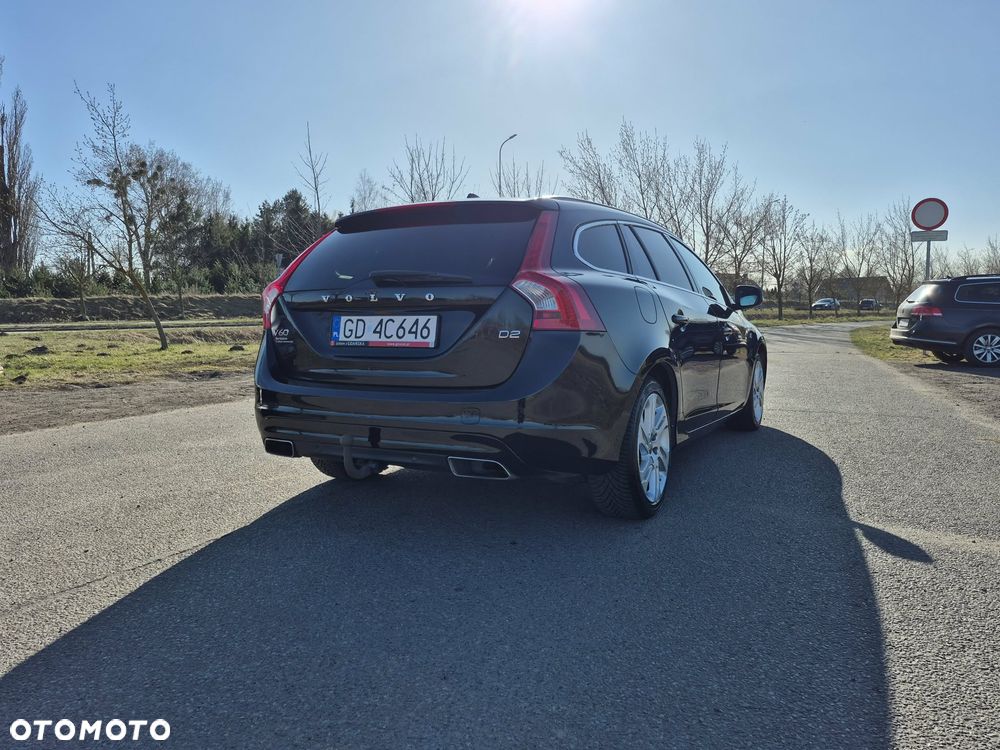 Volvo V60 D2 Geartronic - 11