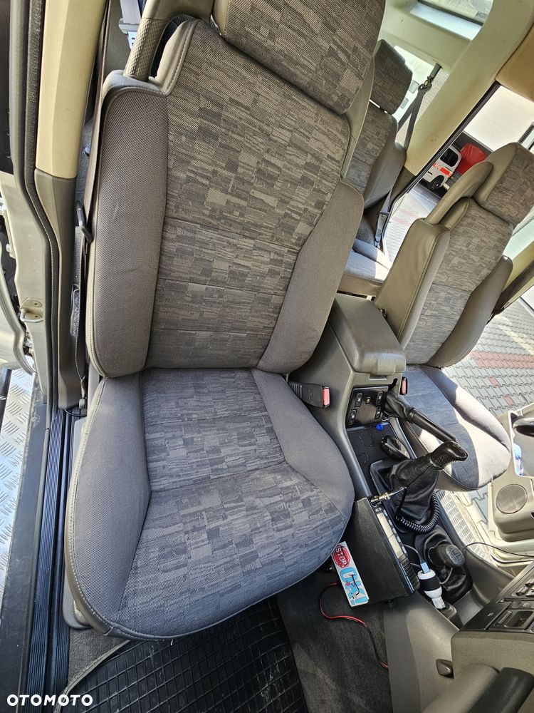 Land Rover Discovery II 2.5 TD E - 12