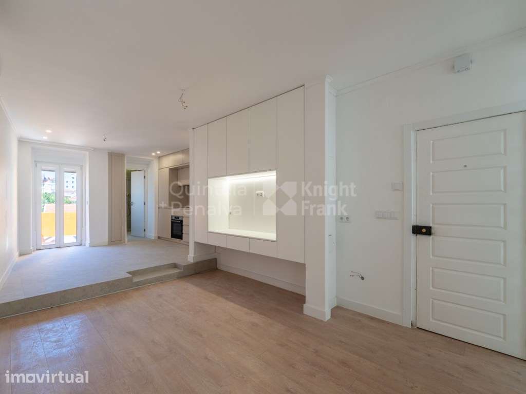 Apartamento T1 com varanda na Graça em Lisboa - Grande imagem: 2/28