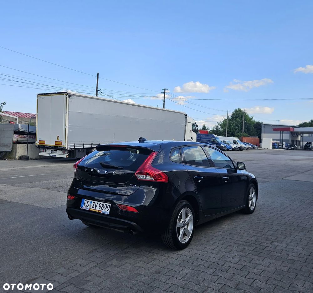 Volvo V40 T2 - 6