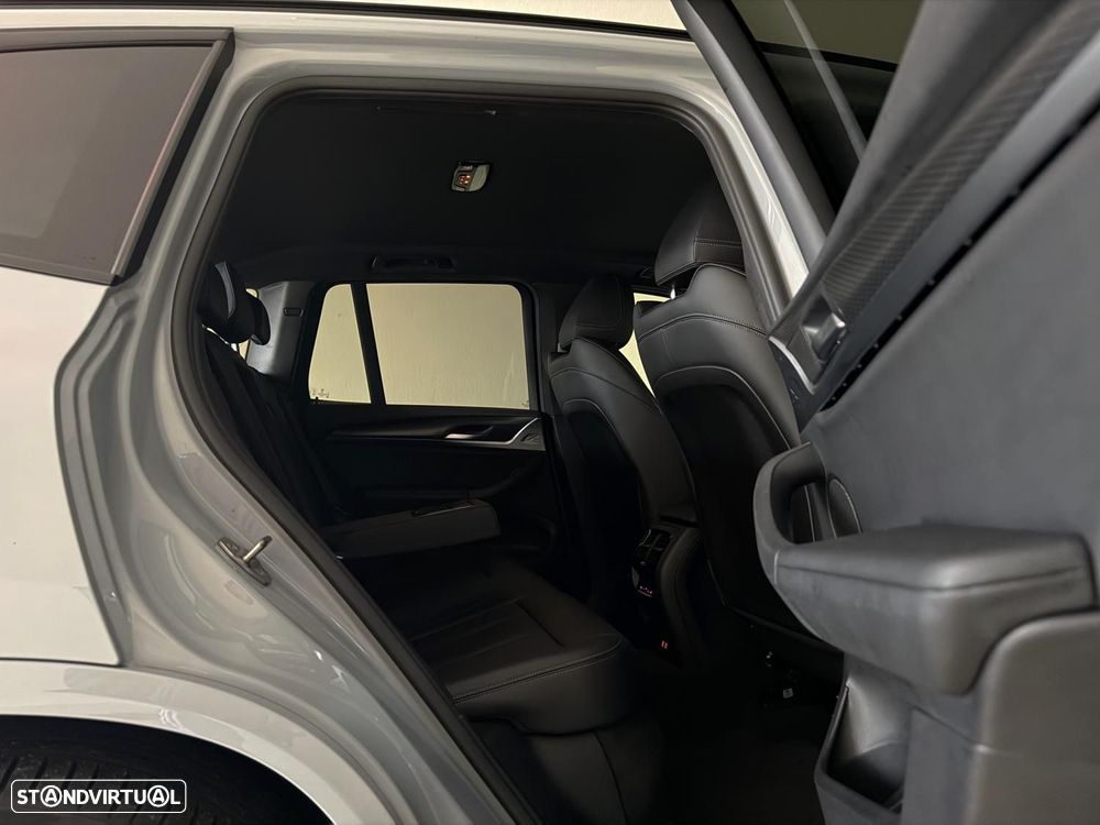 BMW X3 30 e xDrive Pack M — fotografia 30
