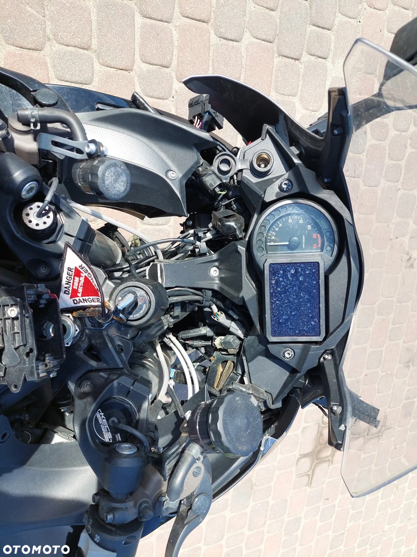 Kawasaki Ninja H2 SX - 9