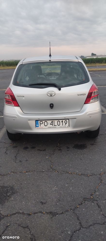 Toyota Yaris - 5