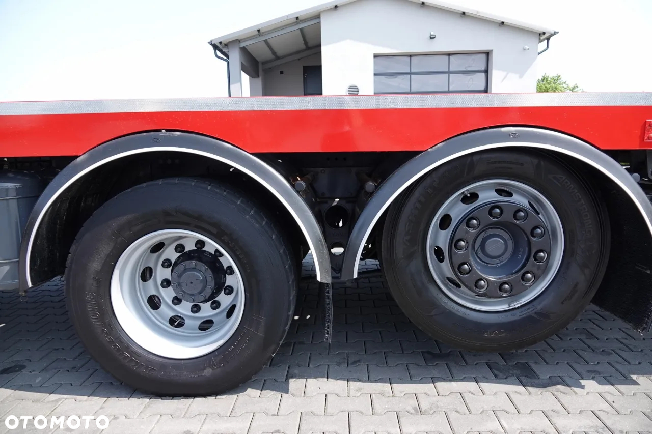 DAF CF 460 / 8x2/  LAWETA / PLATFORMA / NAJAZDY HYDRAULICZNE / WYCIĄGARKA / oś skrętna i podnoszona / EURO 6 - 26