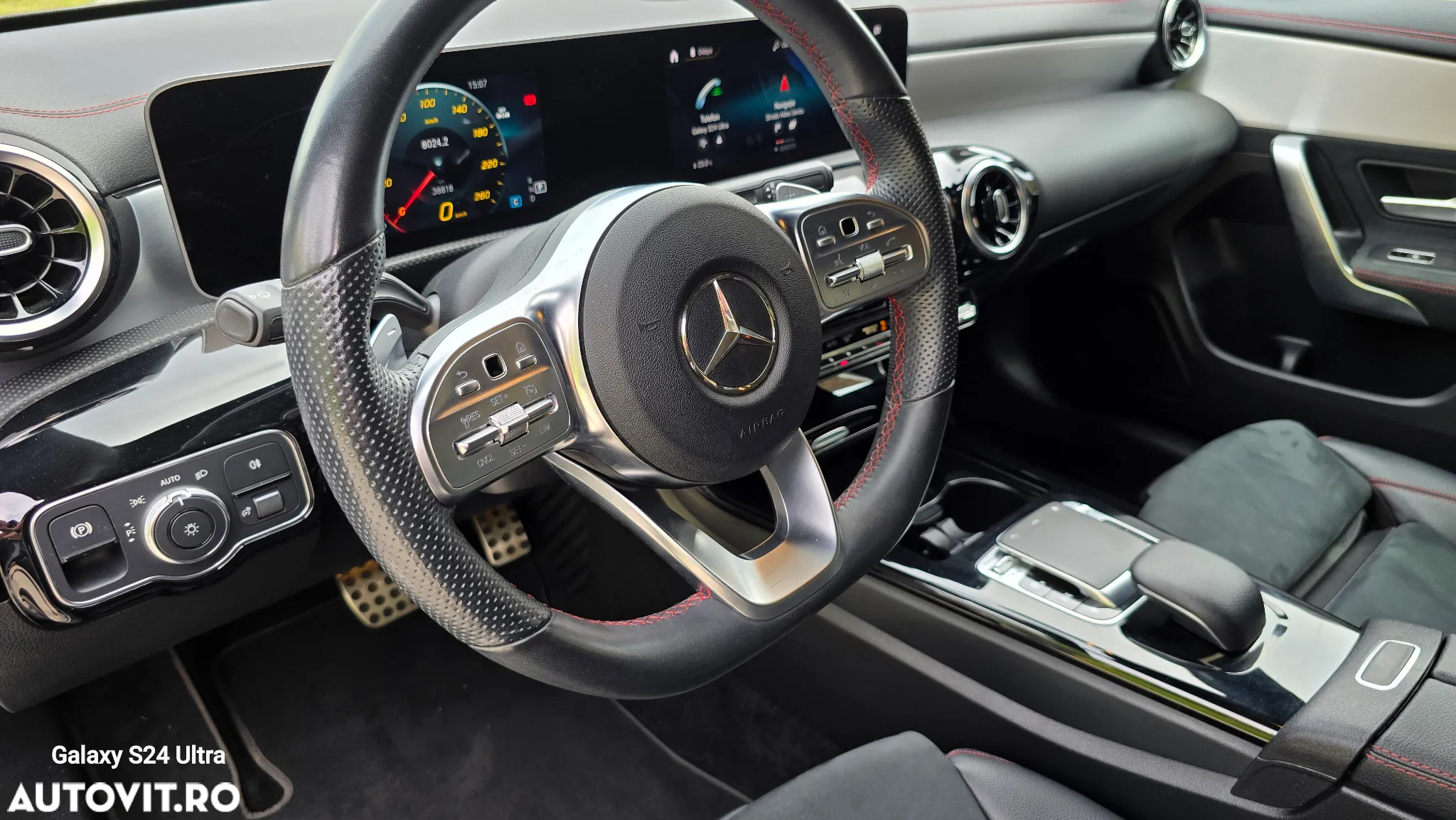 Mercedes-Benz CLA 180 7G-DCT AMG Line - 25