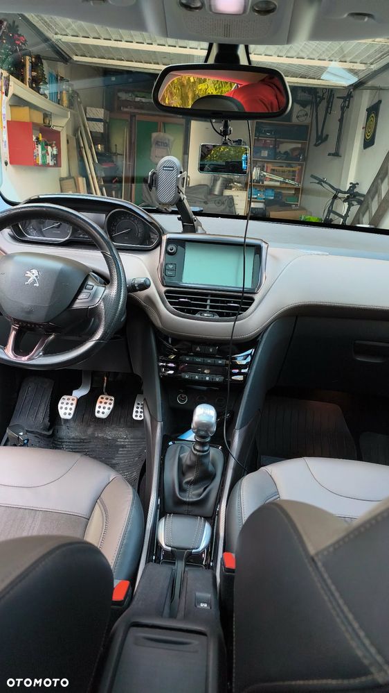 Peugeot 2008 - 4