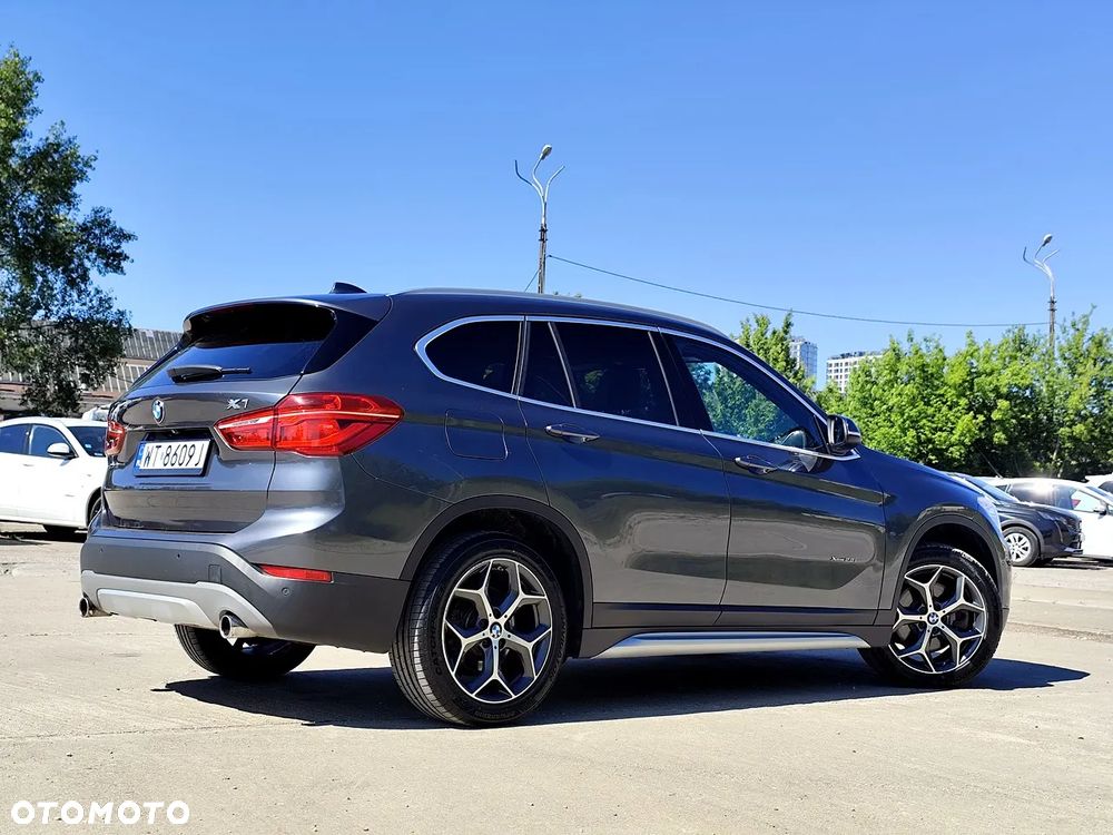 BMW X1 xDrive28i Sport Line - 5