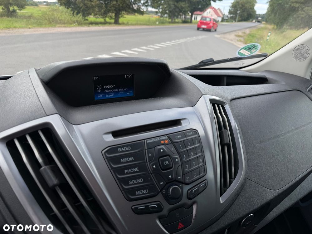 Ford Transit - 21