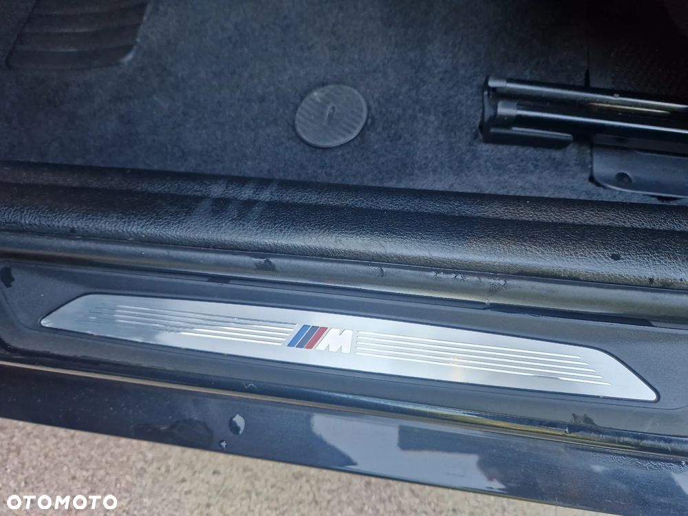 BMW Seria 1 120i M Sport Shadow - 16