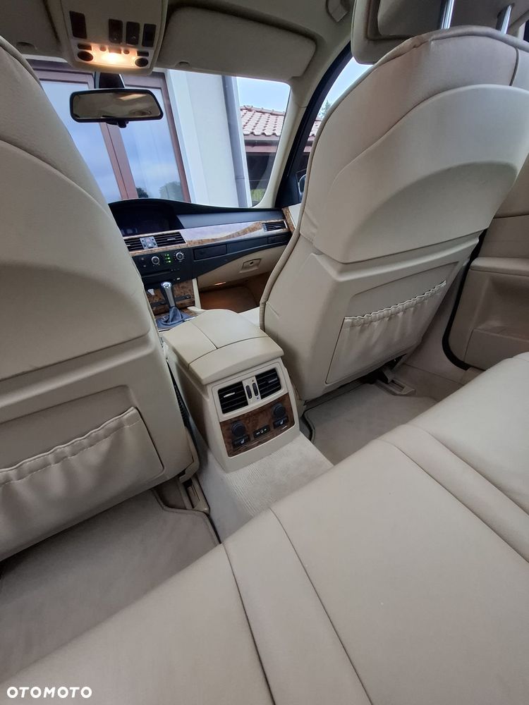 BMW Seria 5 530d - 12
