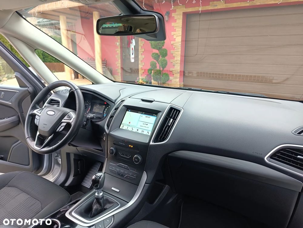 Ford Galaxy 2.0 TDCi 4WD Trend - 38