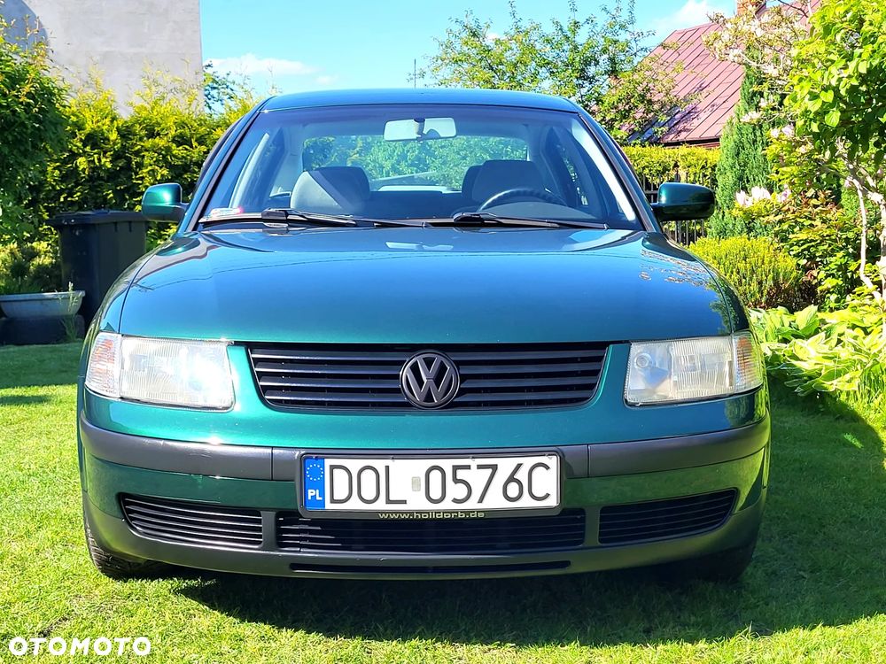 Volkswagen Passat 1.8T Basis Tiptr - 5