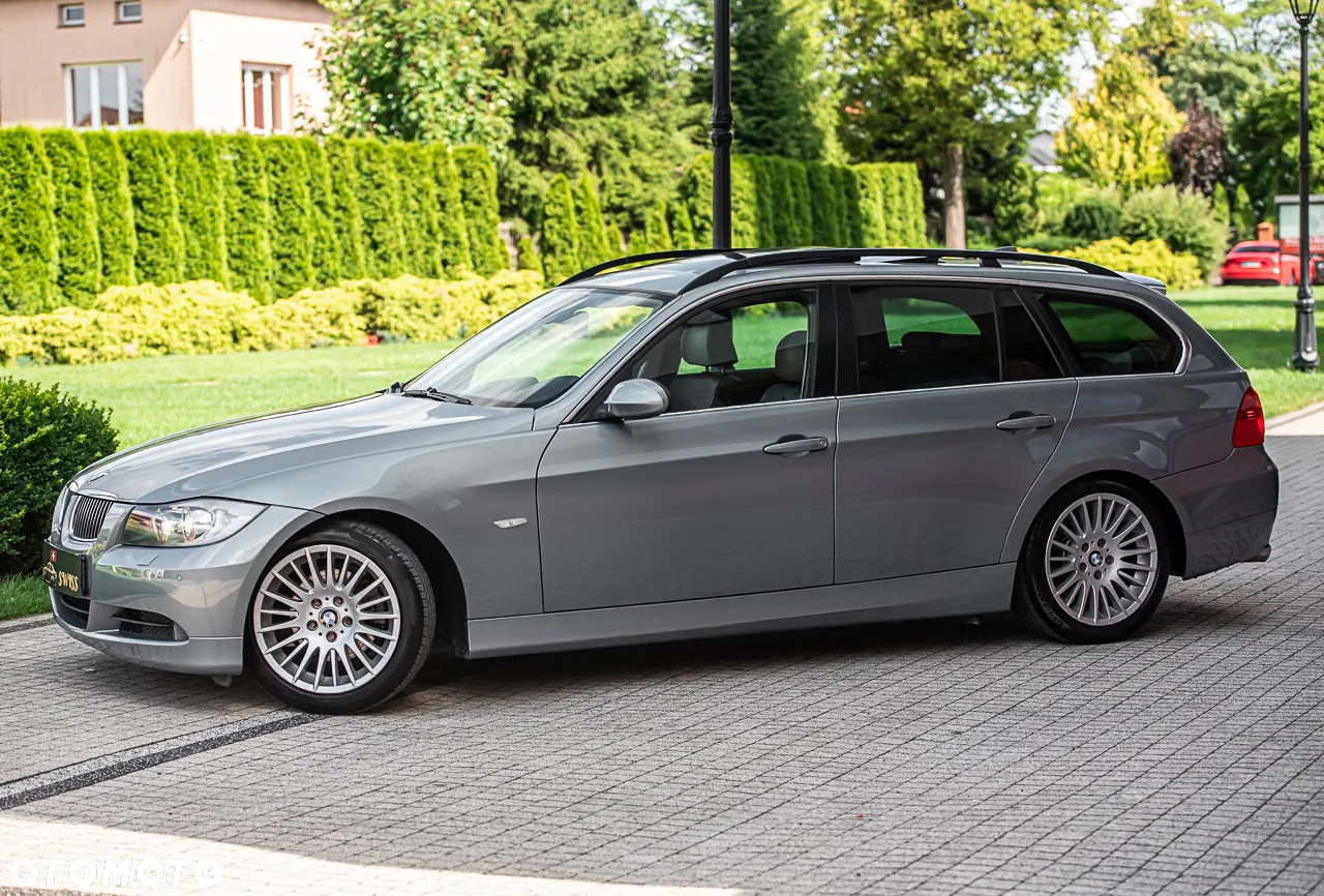 BMW Seria 3 325i Touring - 7