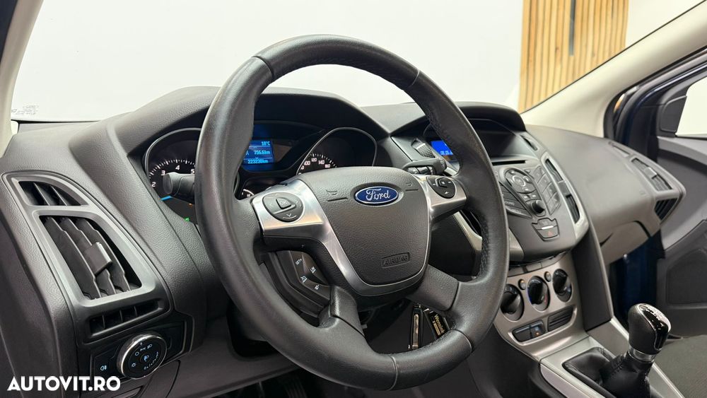 Ford Focus 1.6 TI-VCT Champions Edition - 20