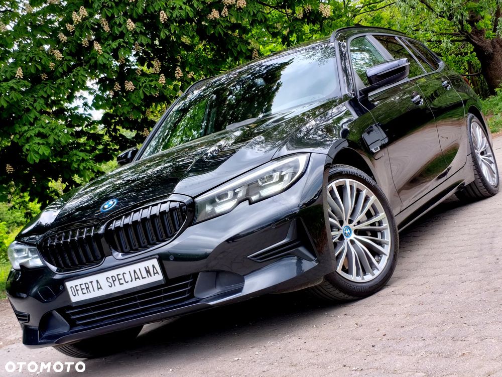 BMW Seria 3 330e - 1