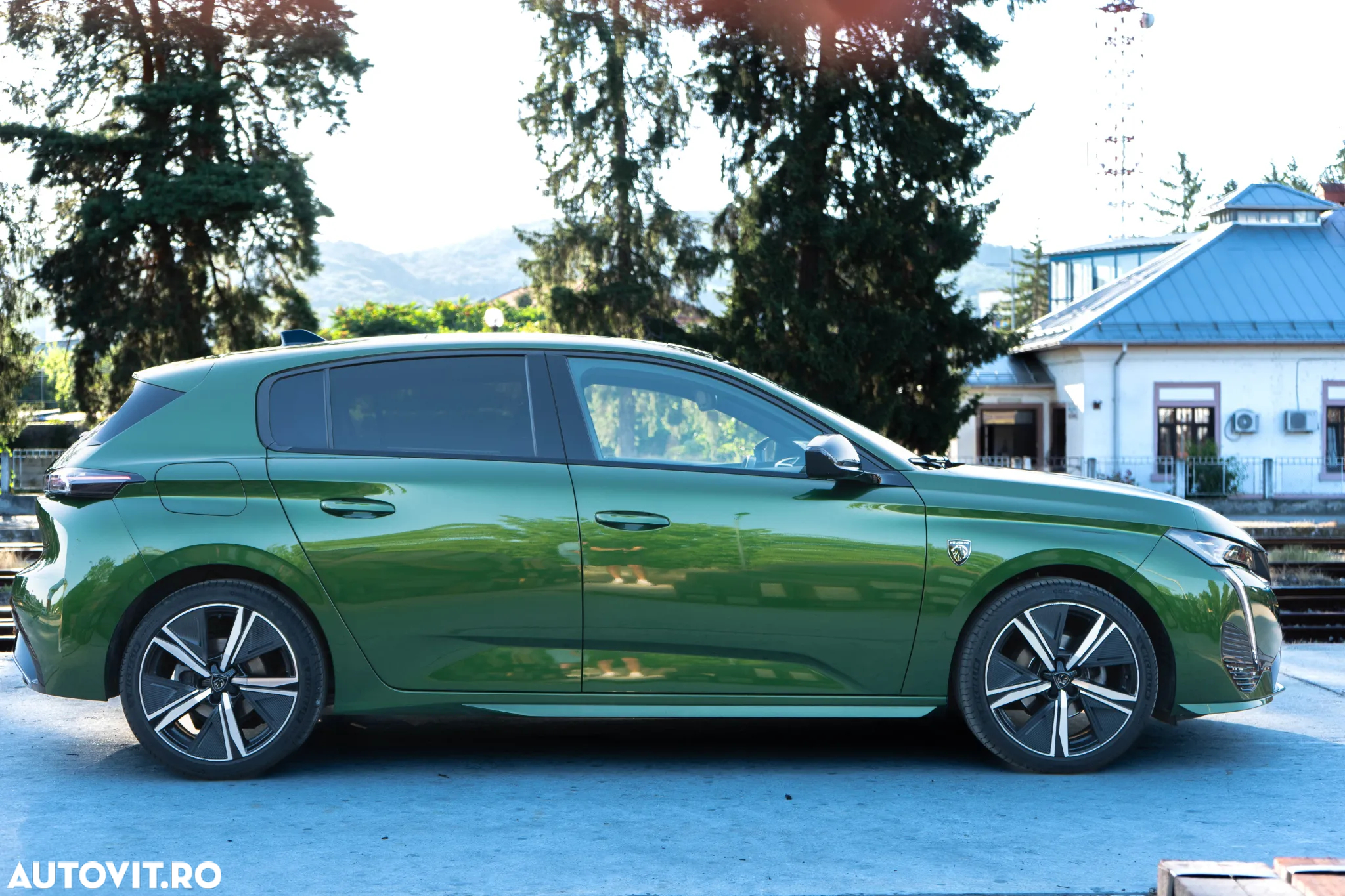 Peugeot 308 1.2L PureTech 130 S&S EAT8 GT - 6