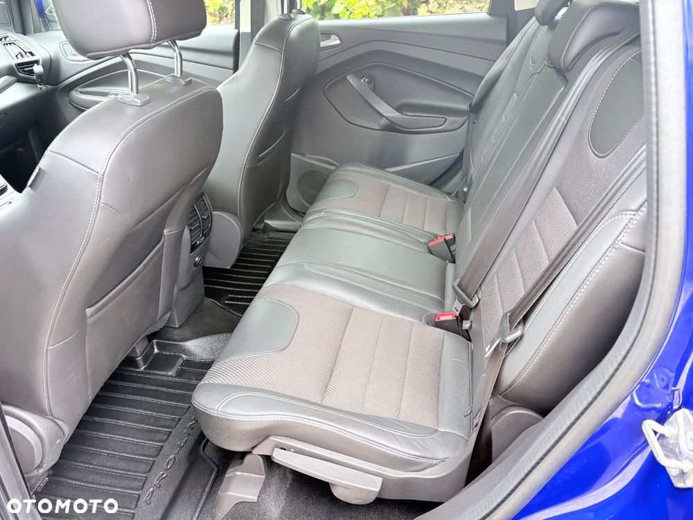 Ford Kuga - 8
