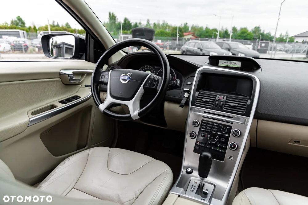 Volvo XC 60 3.2 AWD Kinetic - 30