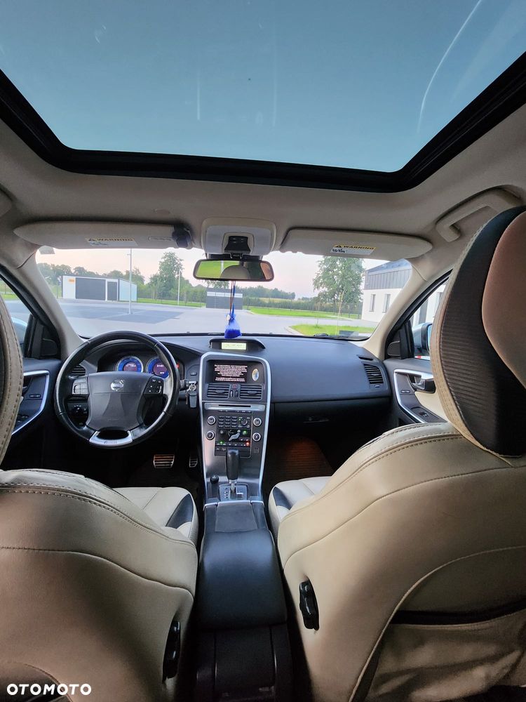Volvo XC 60 T6 AWD R-Design - 18