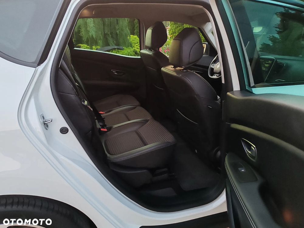 Renault Scenic - 28