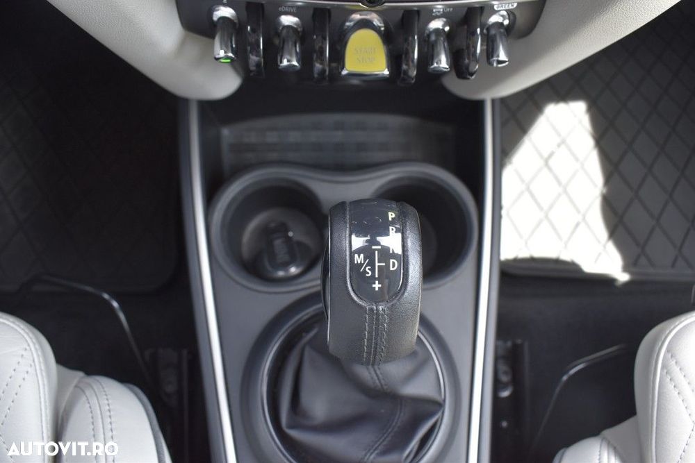 Mini Countryman Cooper SE ALL4 AT - 30