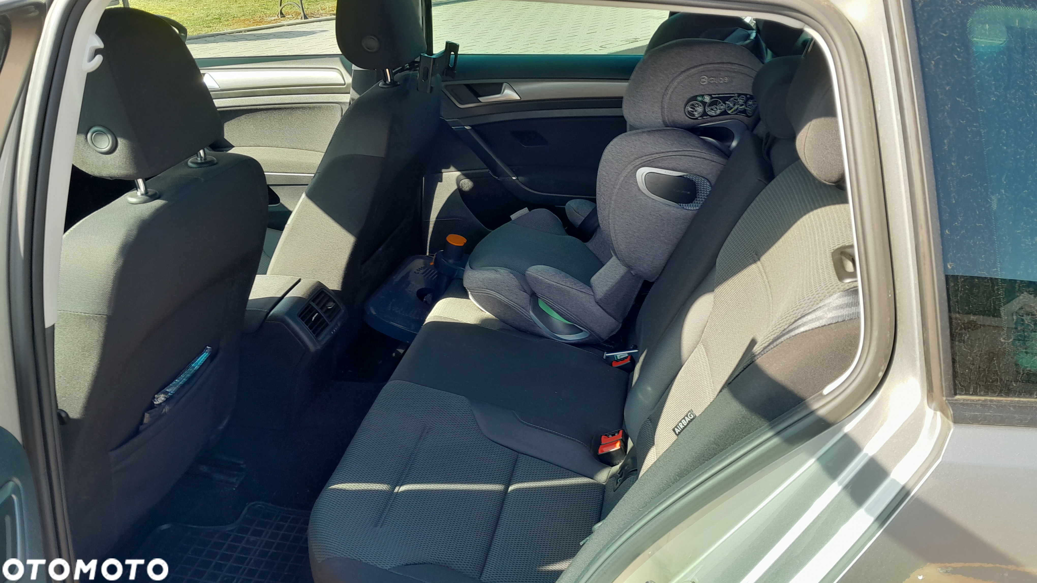 Volkswagen Golf VII 1.2 TSI BMT Comfortline - 7