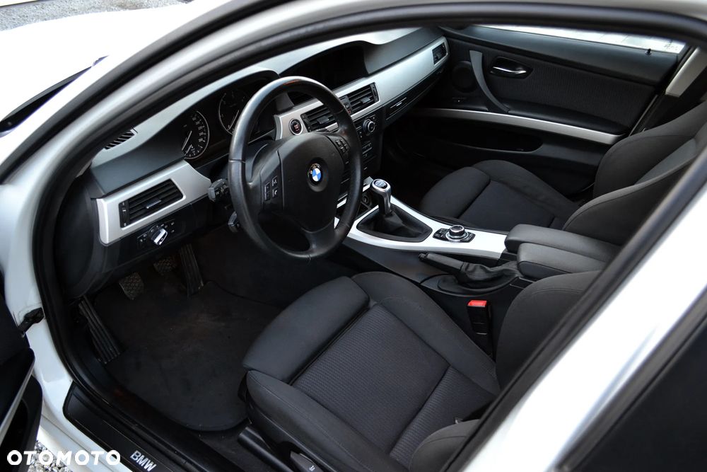 BMW Seria 3 320d DPF - 11