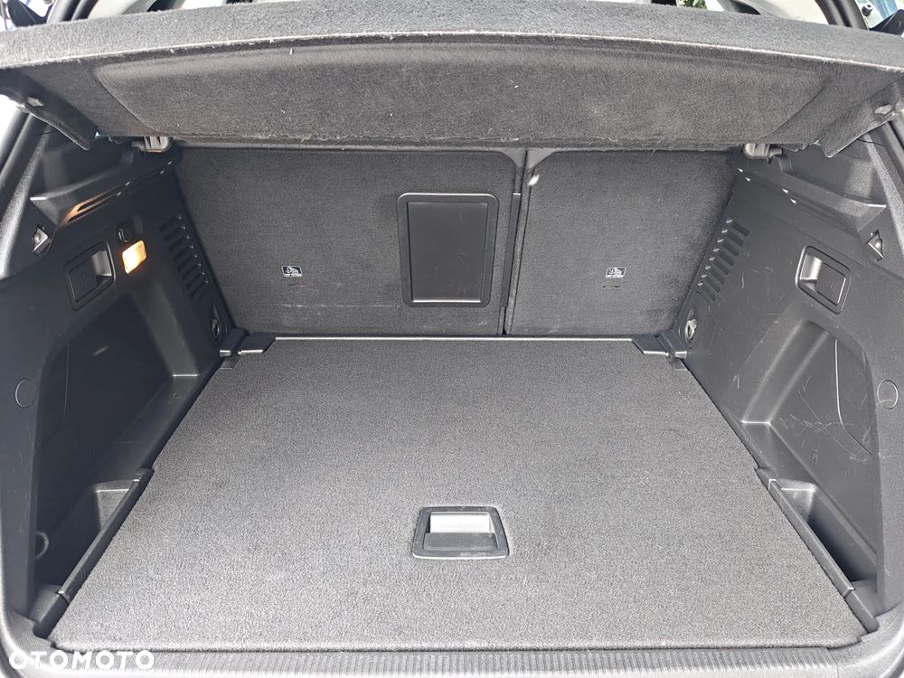 Peugeot 3008 BlueHDi 130 Stop & Start EAT8 Allure Business-Paket - 22