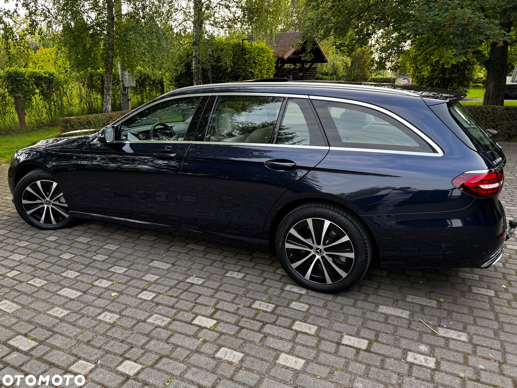 Mercedes-Benz Klasa E 300 de 4Matic T 9G-TRONIC Avantgarde - 9
