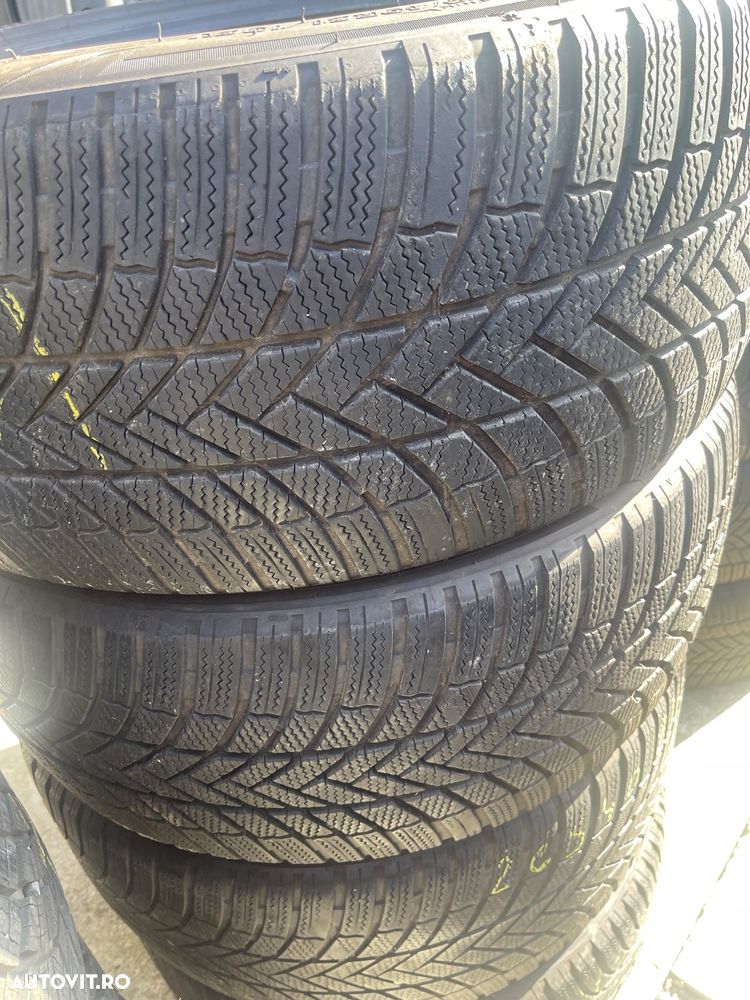255 40 21 Bridgestone iarnă - 1