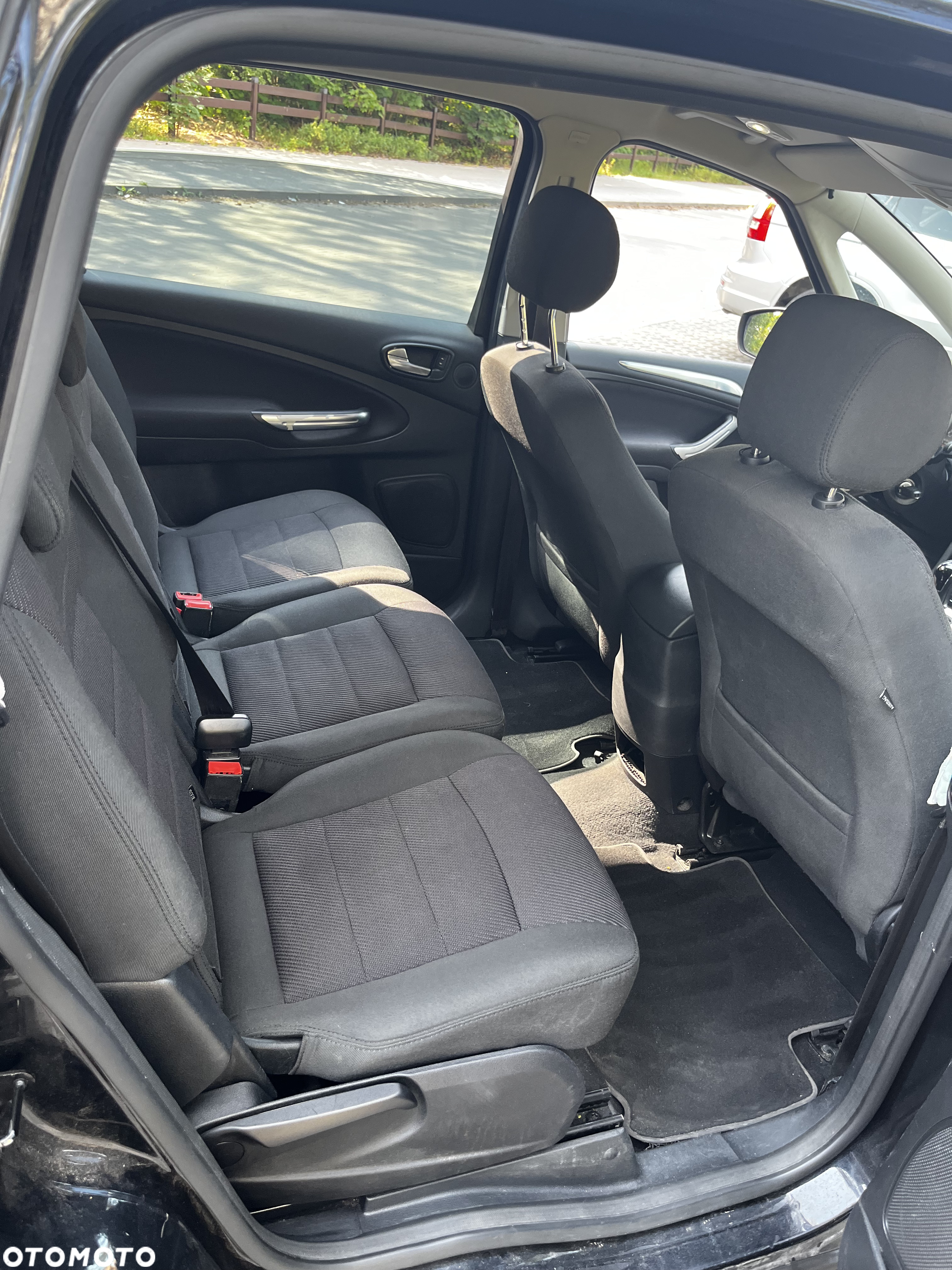 Ford S-Max - 14